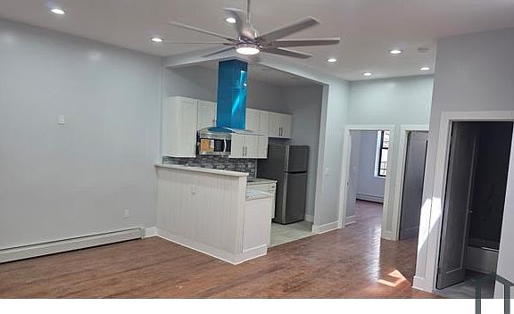 3rd image of 8309 101st Ave #1R