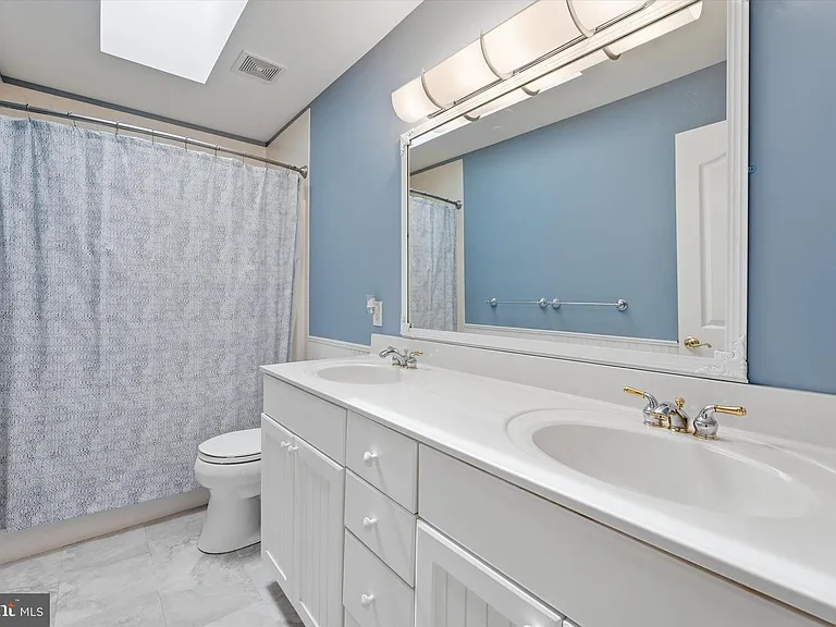 11406 Rolling Green Pl — Photo 31