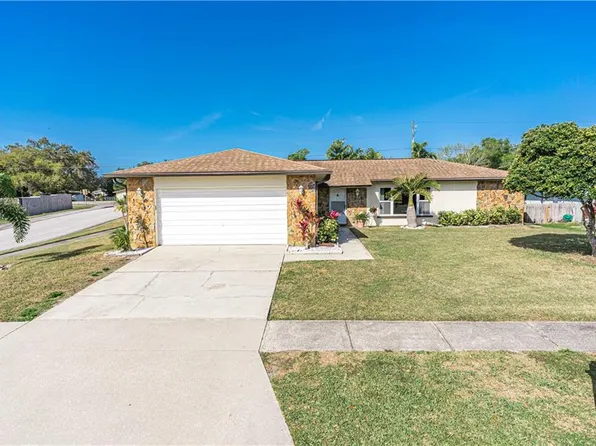 11312 112th St, Seminole, FL 33778