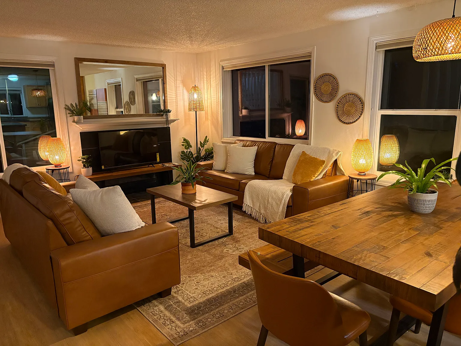 2 bed, 2.5 bath, 1450 sqft, $2,350 — Photo 2