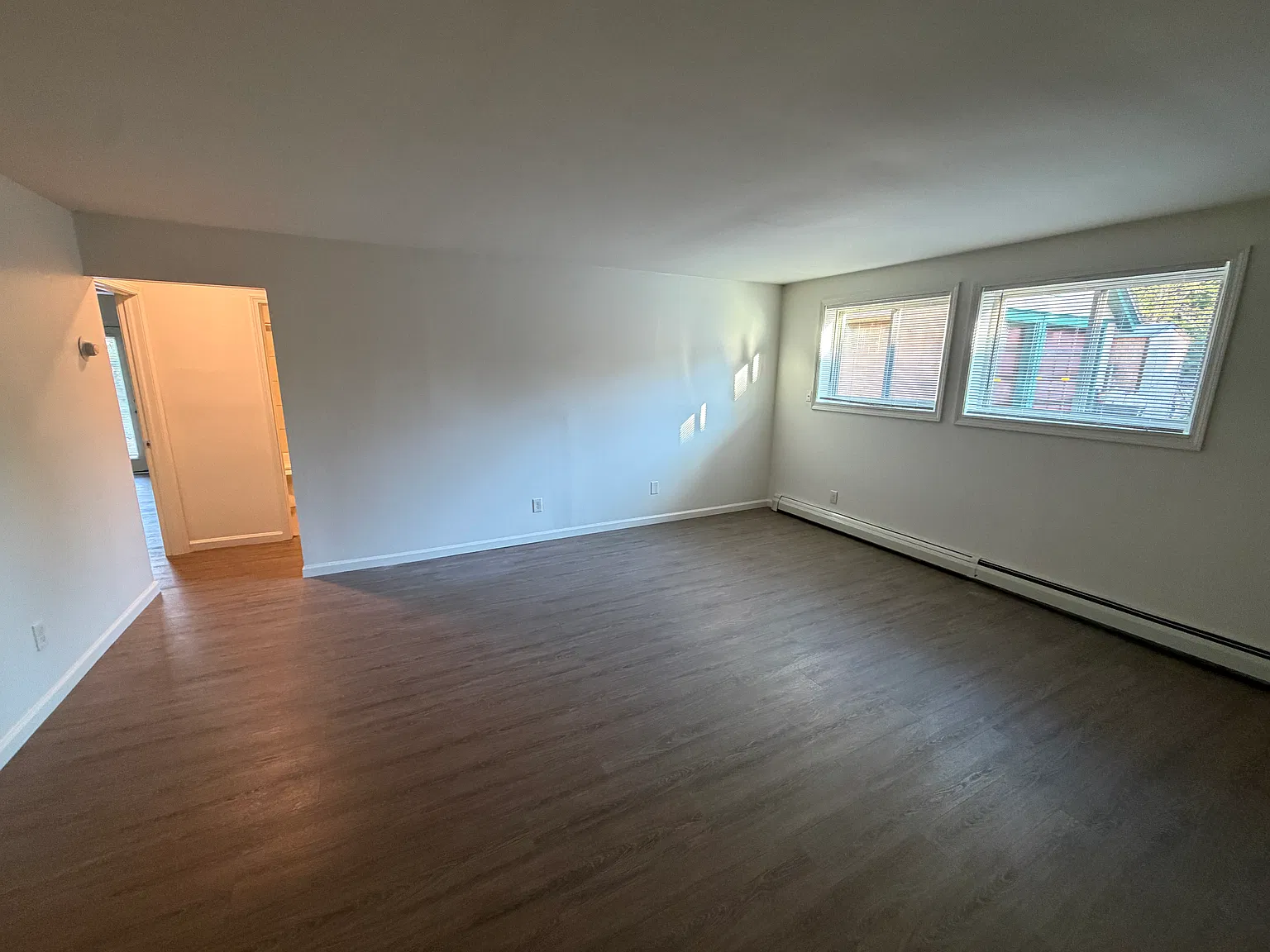2 bed, 850 sqft, $1,400 — Photo 4