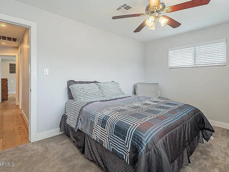 2318 N 37th Way — Photo 21