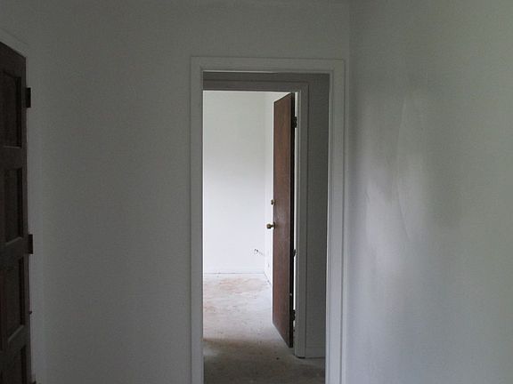 3rd image of 1205 Ponderosa Dr