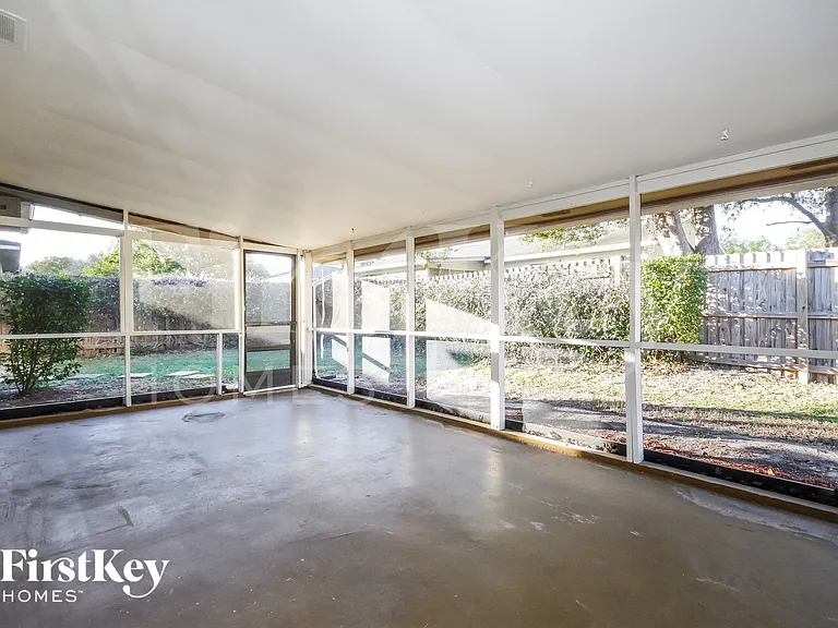 3814 Treadway Dr — Photo 8
