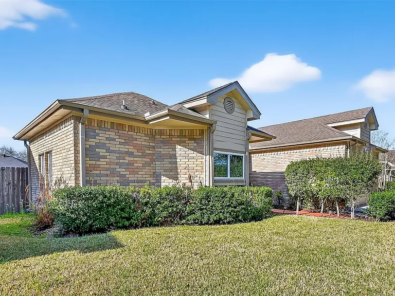 3126 Lakefield Way — Photo 29