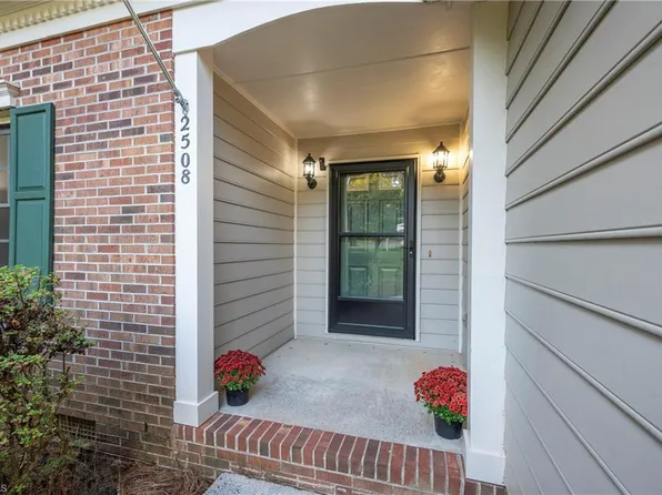 2508 Patty Ln, Pfafftown, NC 27040