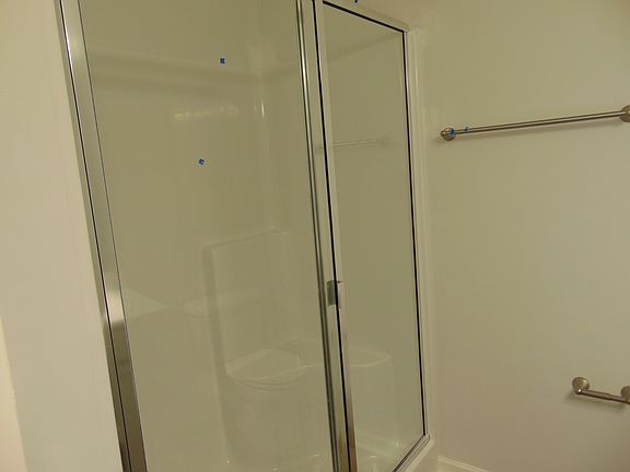 5 Shower File Photo