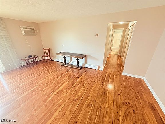 5th image of 1390 Golden Gate Blvd APT E206