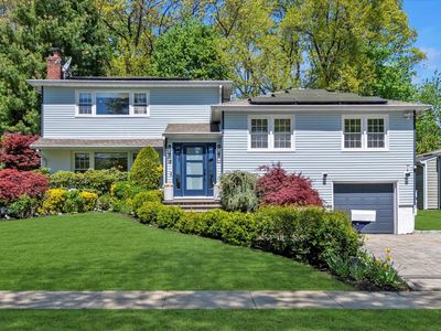 19 Morewood Oaks, Port Washington, NY, 11050