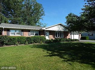 2946 Jefferson Dr, Chambersburg, PA 17201