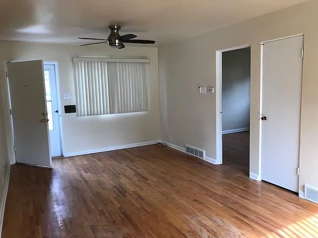 2514 S Lafayette St — Photo 3