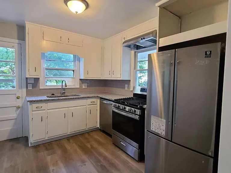 2431 Arkose Dr SW — Photo 3