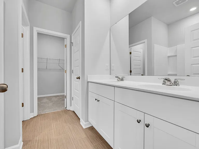 138 Talladega Dr — Photo 13