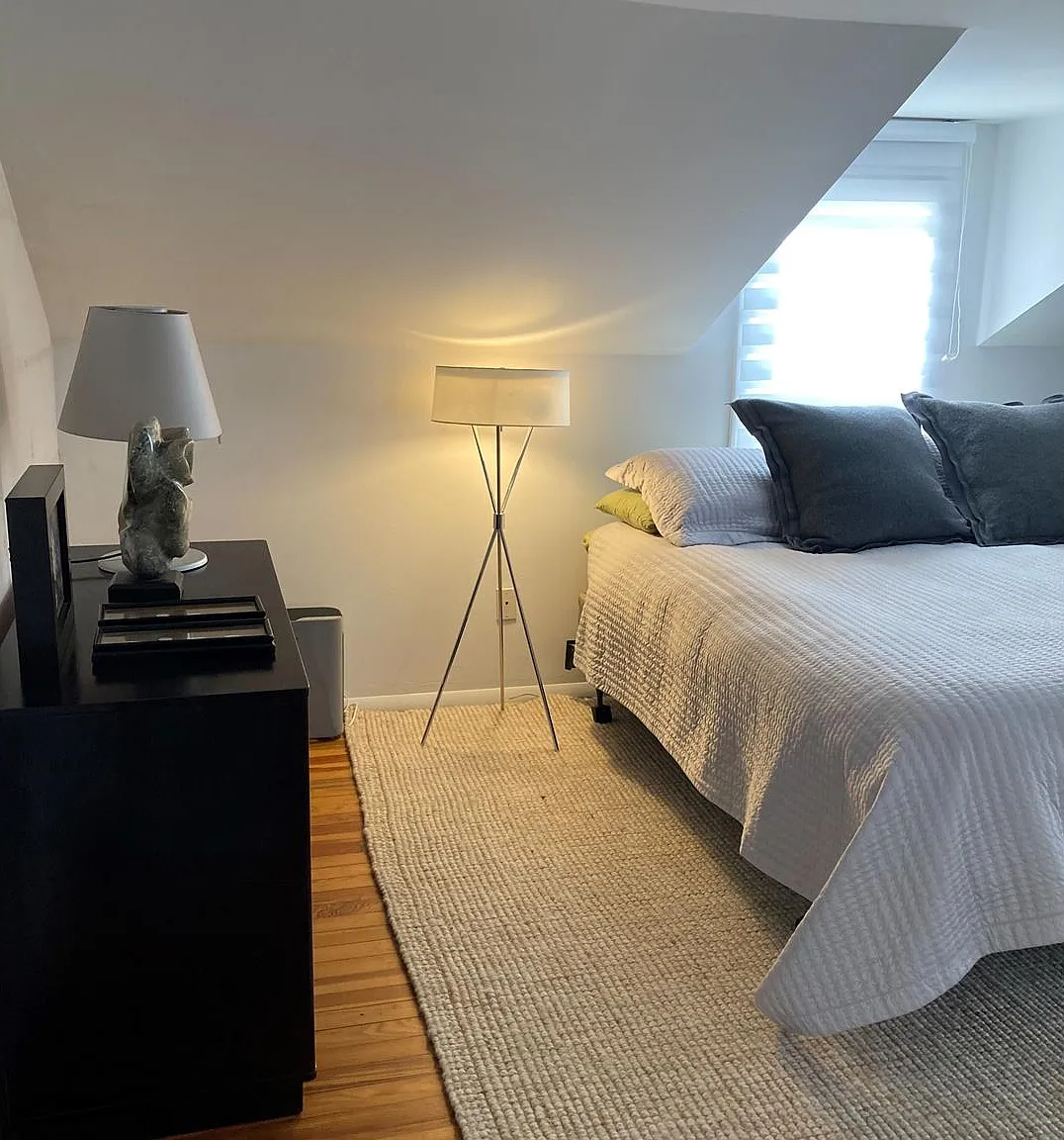 5 bed, 3.0 bath, 2300 sqft, $541 — Photo 1