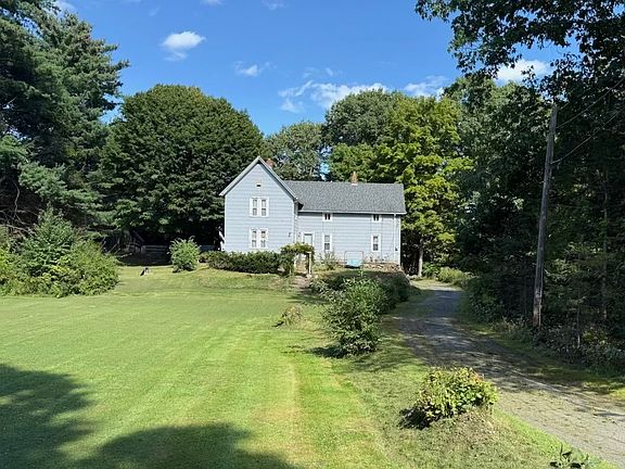2nd image of 804 Walnut Hill Road