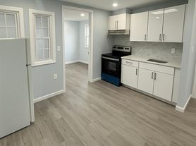 218-13 Jamaica Ave, Queens Village, NY