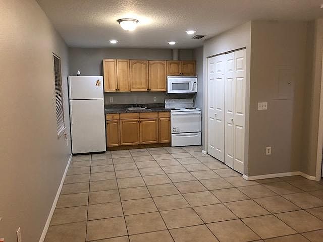1st image of 9802 N 12th St APT B