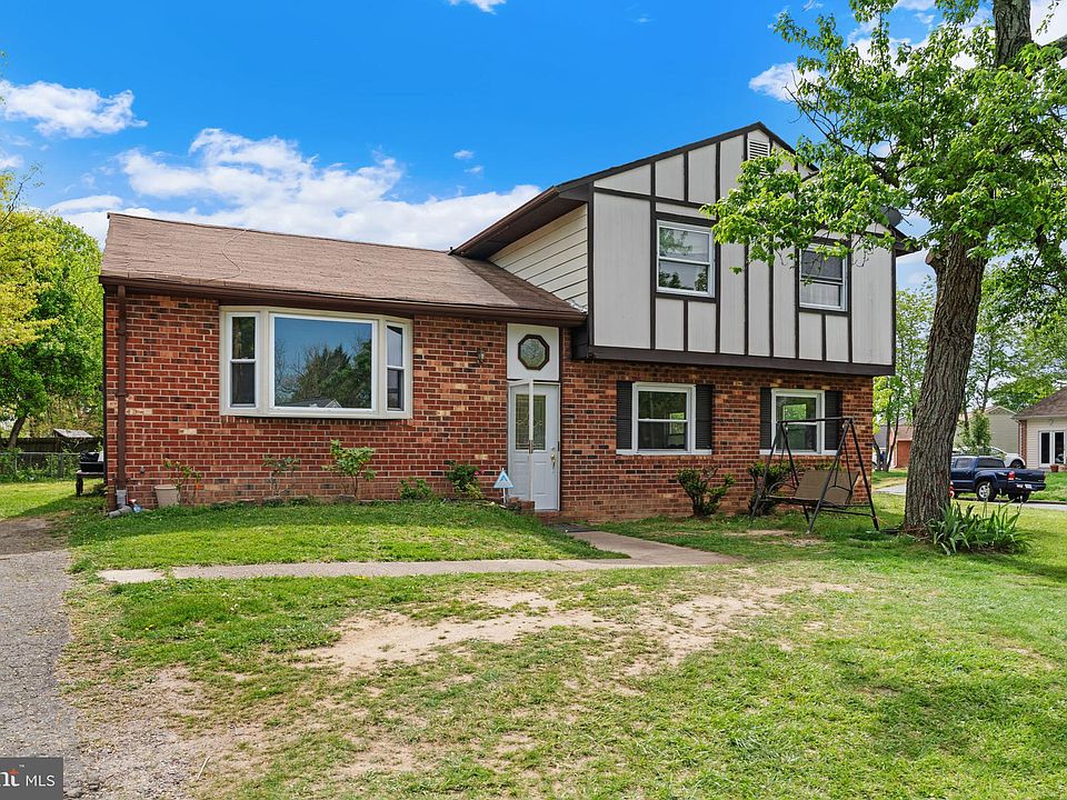 1st image of 807 Kilarney Dr