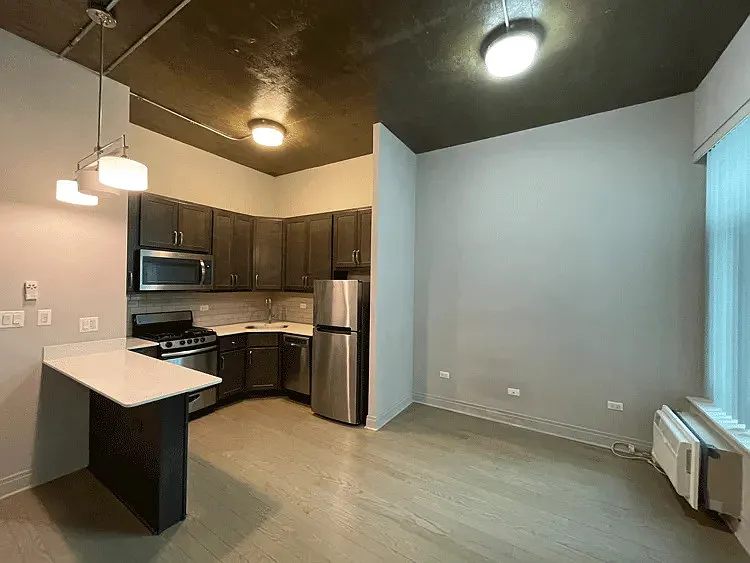 Studio, 1.0 bath, 525 sqft, $1,723 — Photo 3