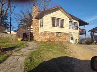 22 Arrowhead Beach Rd, Lake Ozark, MO 65049