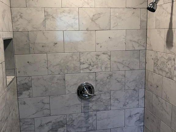 4th image of 2610 El Portal Ave