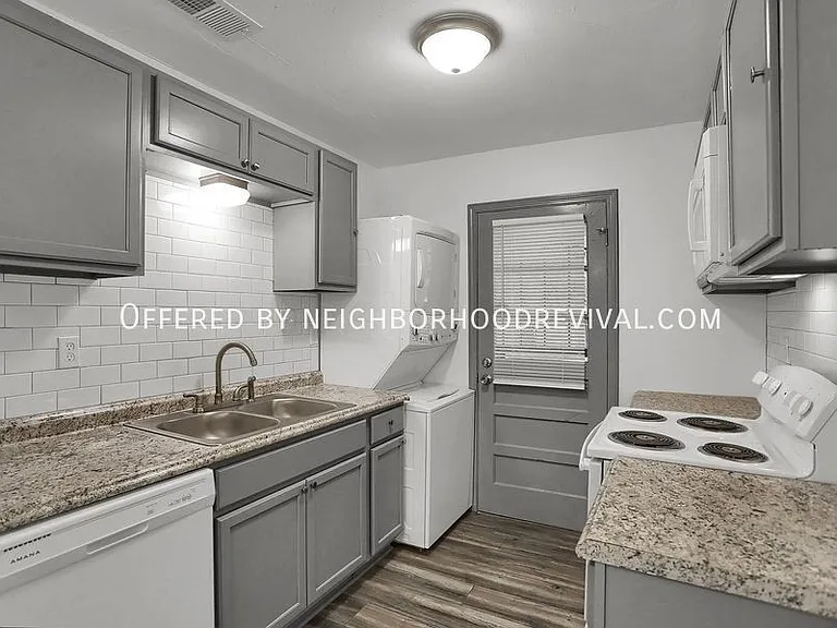 3554 Vanuys Rd — Photo 8