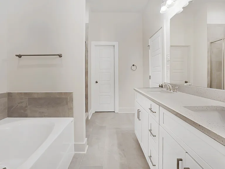 9534 Creekview Dr — Photo 13