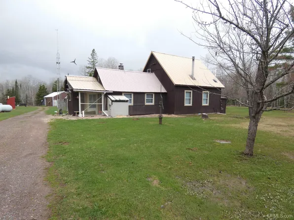 18927 N Norwich Rd, Bergland, MI 49910