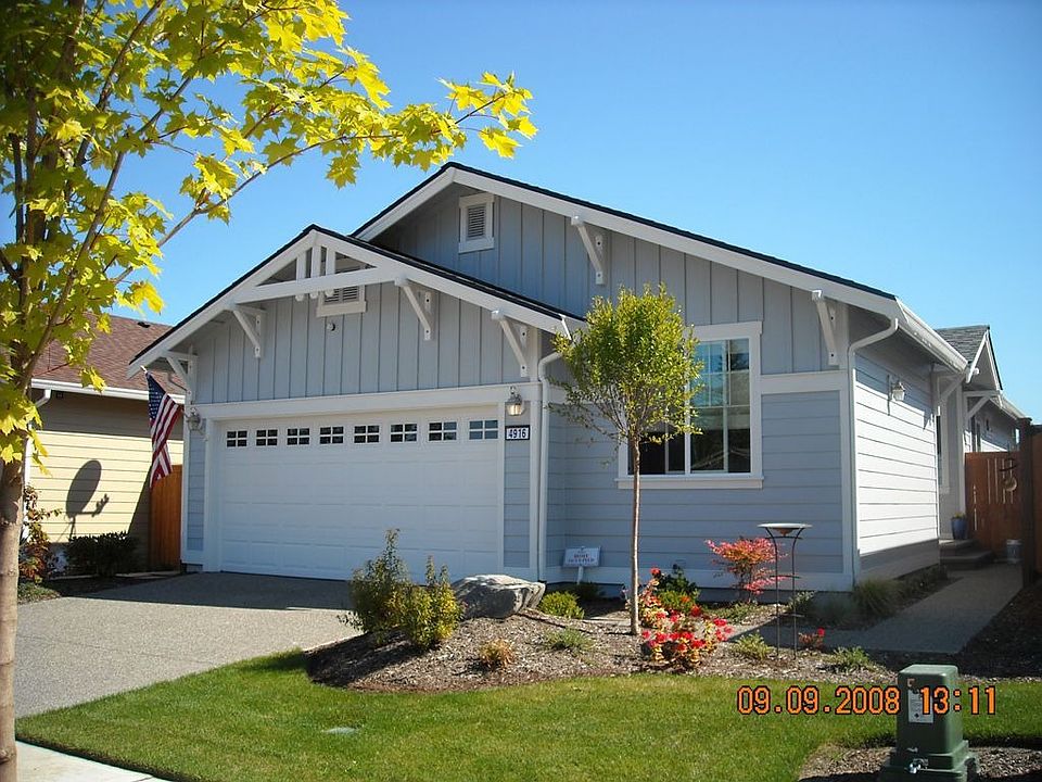 2nd image of 4916 Cypress Dr NE