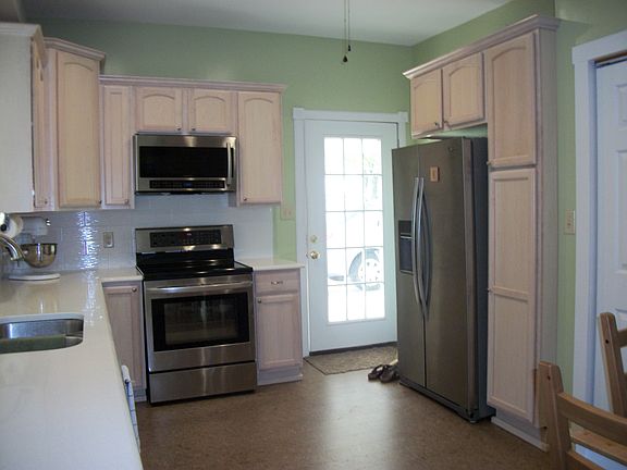 3rd image of 5037 Main St