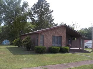 118 W Parrish St, Benton, IL 62812