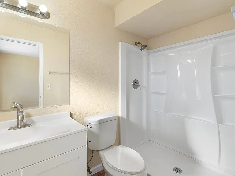 4043 W Sweetwater Ave — Photo 14