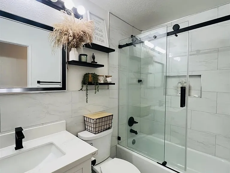 5895 Woodbine Pl — Photo 20