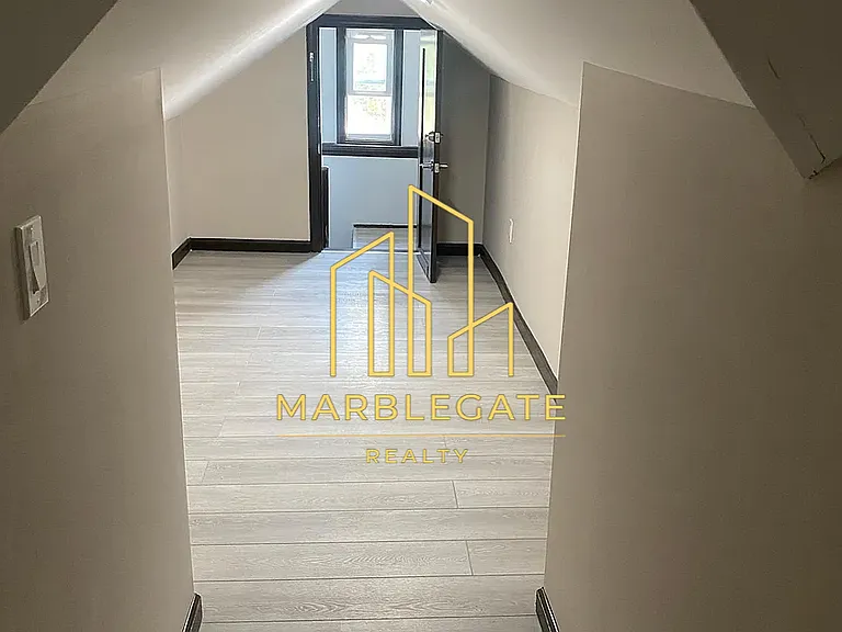 163 Elwood Ave #33L — Photo 5