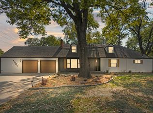 4609 W 75th St, Prairie Village, KS 66208