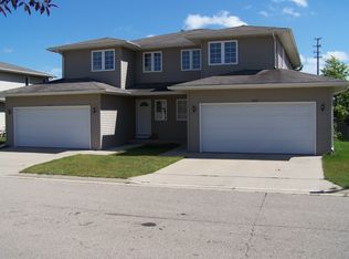 6107 White Pine Way, Fitchburg, WI 53719
