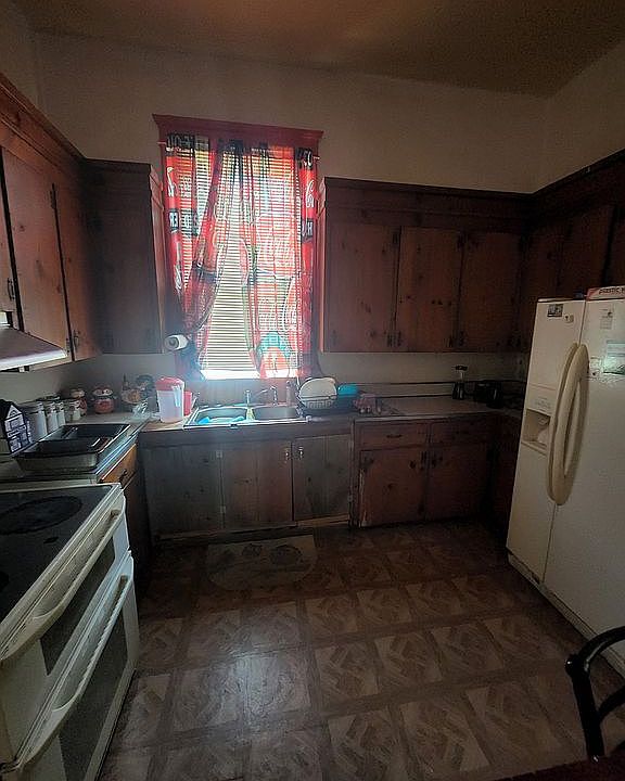 16th image of 604 Windsor Ave