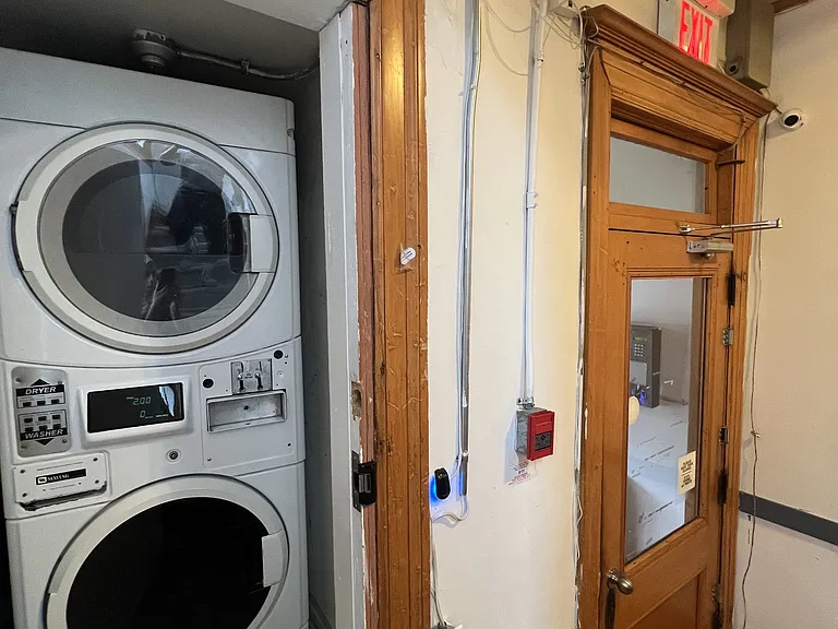 301 Wilbrod St — Photo 38