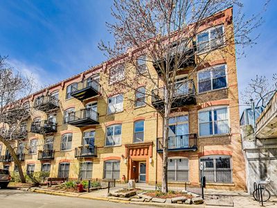 1740 N Maplewood Ave APT 322, Chicago, IL, 60647