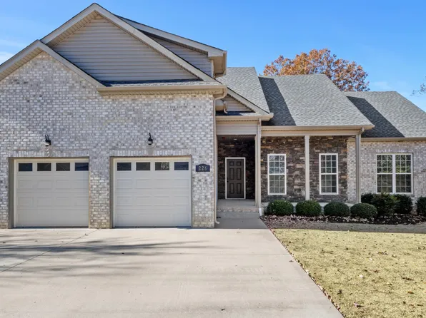 226 Misty Dr, Pleasant View, TN 37146