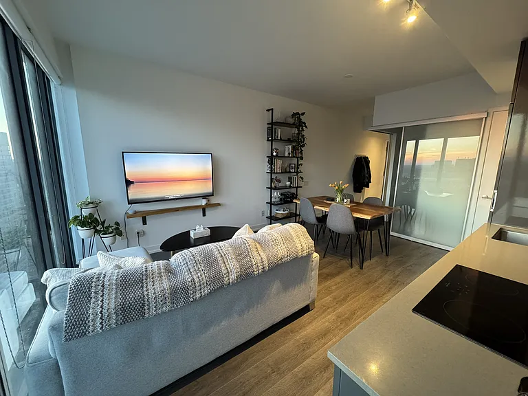 161 Roehampton Ave #3902 — Photo 7