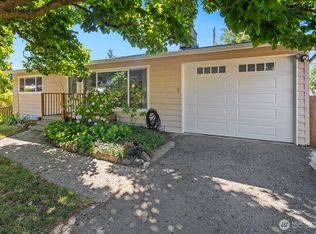 16204 Corliss Pl N, Shoreline, WA