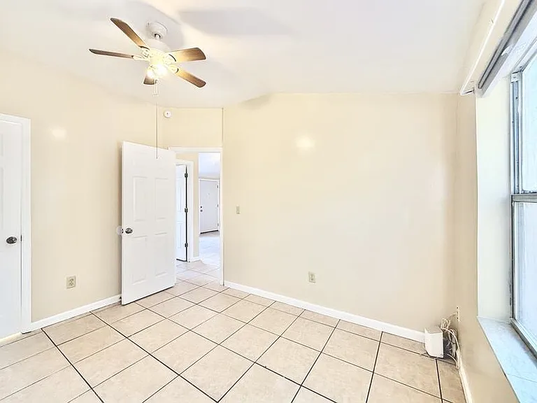 335 E Central Ave — Photo 18
