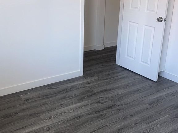 5th image of 12041 Peach St