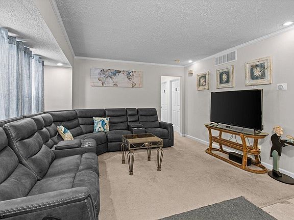 3rd image of 348 N Dr M L K Blvd