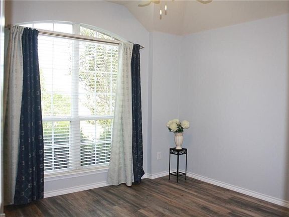 3rd image of 3633 Vista Verde Trl