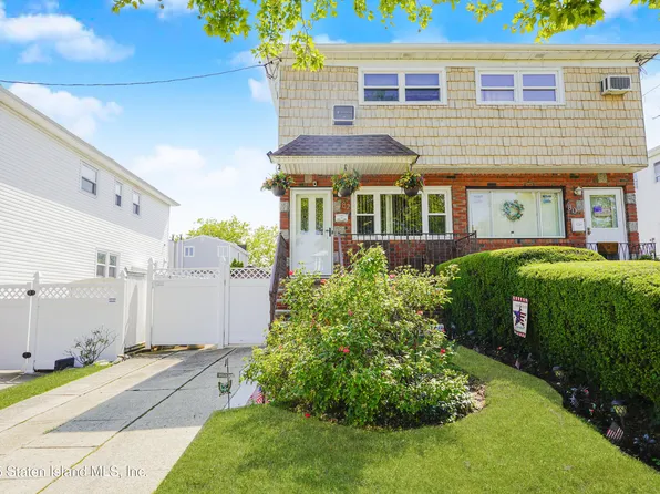 82 Bartow St, Staten Island, NY 10308