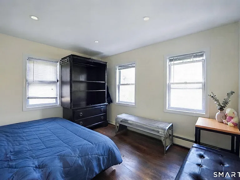 12 Smith St #2 — Photo 8