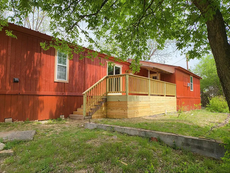 21531 Cherry Hollow Dr — Photo 5