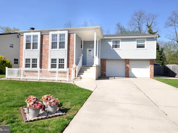 192 Canterbury Rd, Mount Laurel, NJ 08054